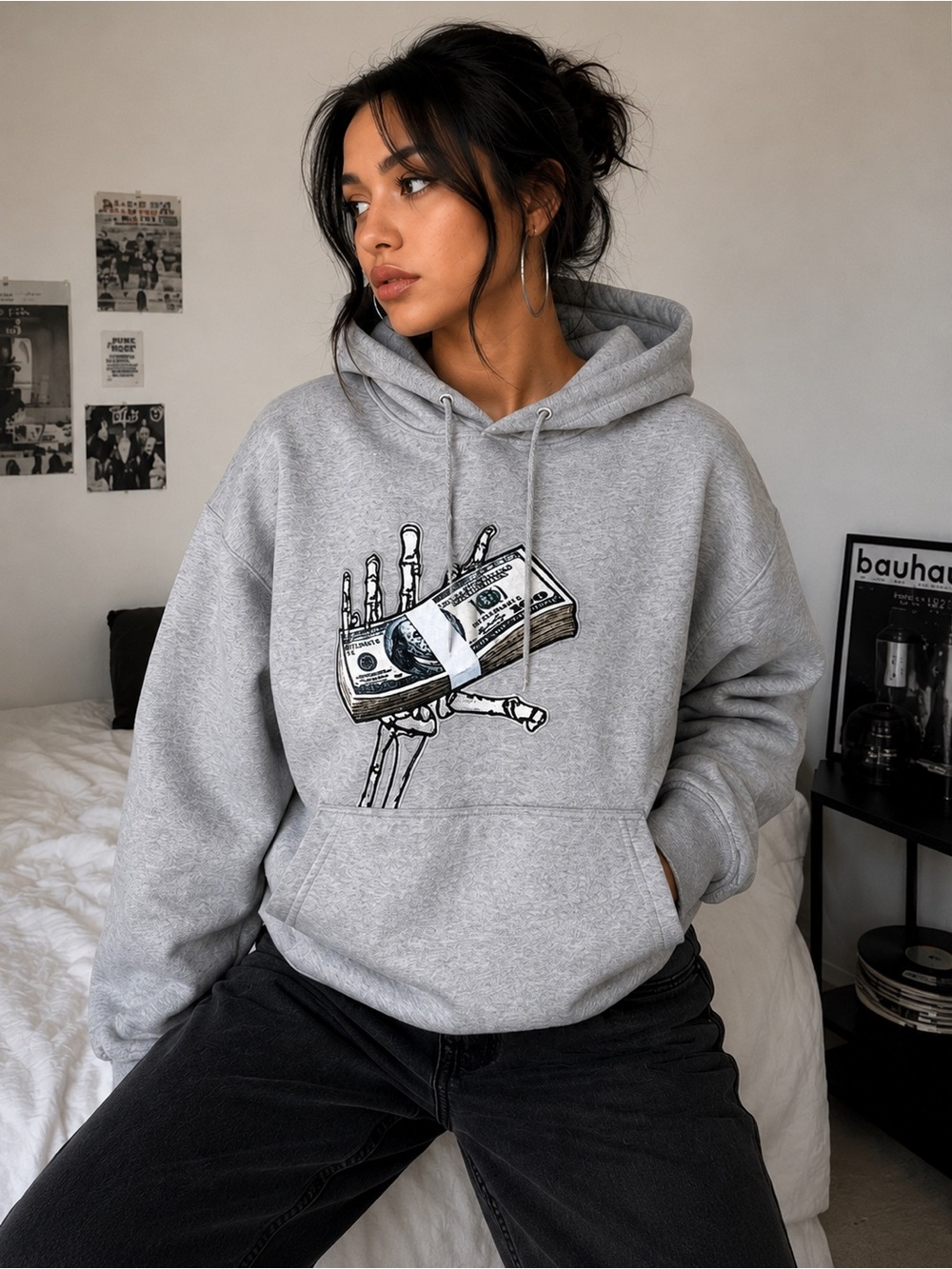 Roku Studio Skeleton Money Graphic Hoodie Size L Streetwear